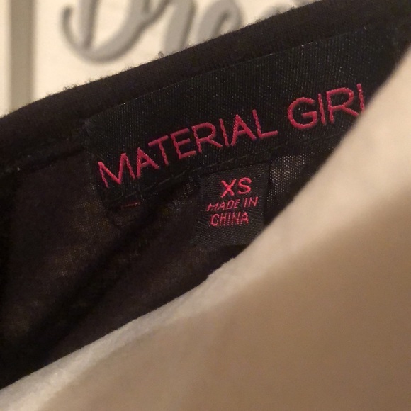 Material Girl shirt gently use black and white shirt good for casual or 🏖️ - Picture 4 of 5
